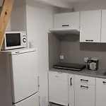 Apartmenty Ozarow - Aneks Kuchenny, Bezplatny Parking, Spokoj, Blisko Centrum 公寓 *