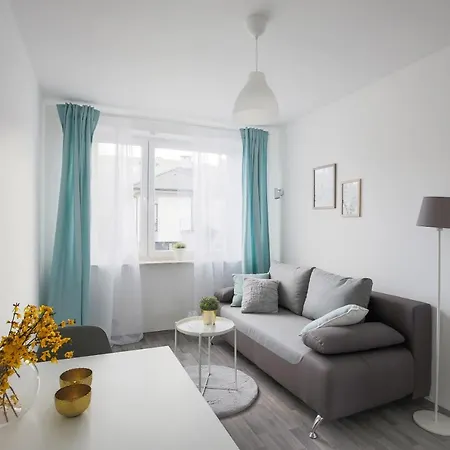 Apartmenty Ozarow - Aneks Kuchenny, Bezplatny Parking, Spokoj, Blisko Centrum Ozarow Mazowiecki