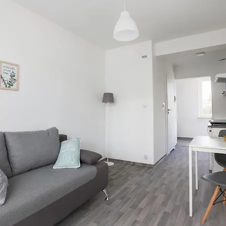 Apartmenty Ozarow - Aneks Kuchenny, Bezplatny Parking, Spokoj, Blisko Centrum 오자로프 마조비에츠키