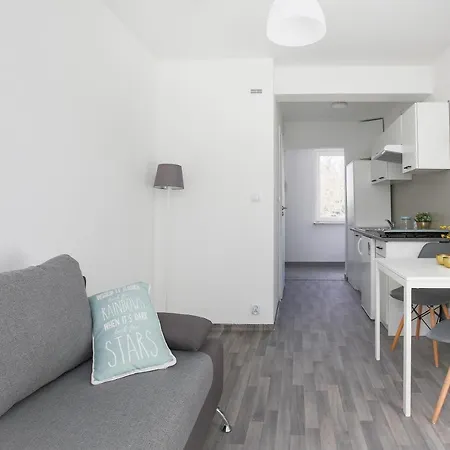 Apartmenty Ozarow - Aneks Kuchenny, Bezplatny Parking, Spokoj, Blisko Centrum * 오자로프 마조비에츠키